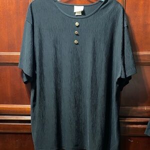 Jaclyn Smith Black Textured plus size 3X pullover top with Button Detail